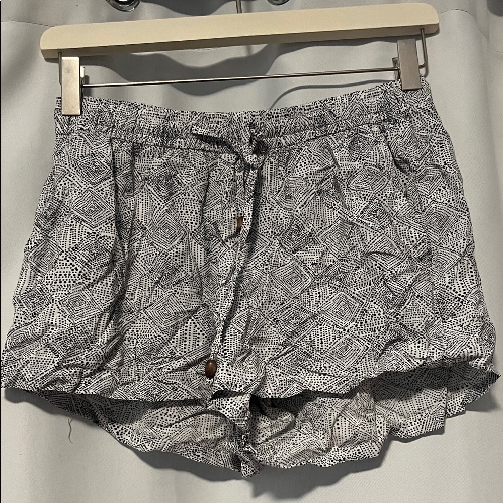 Old Navy Black and White Geometric Drawstring Shorts